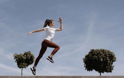 Piernas cansadas después del verano: cómo recuperar la ligereza